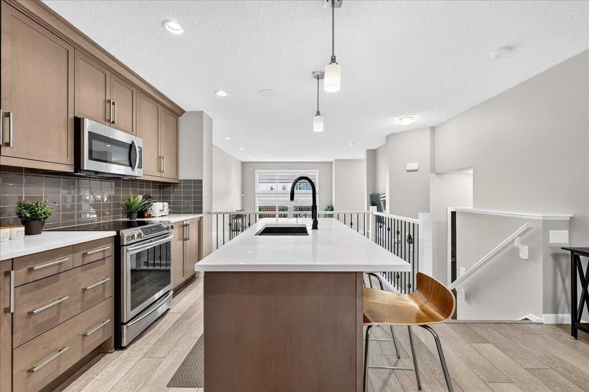 25 Masters Street SE