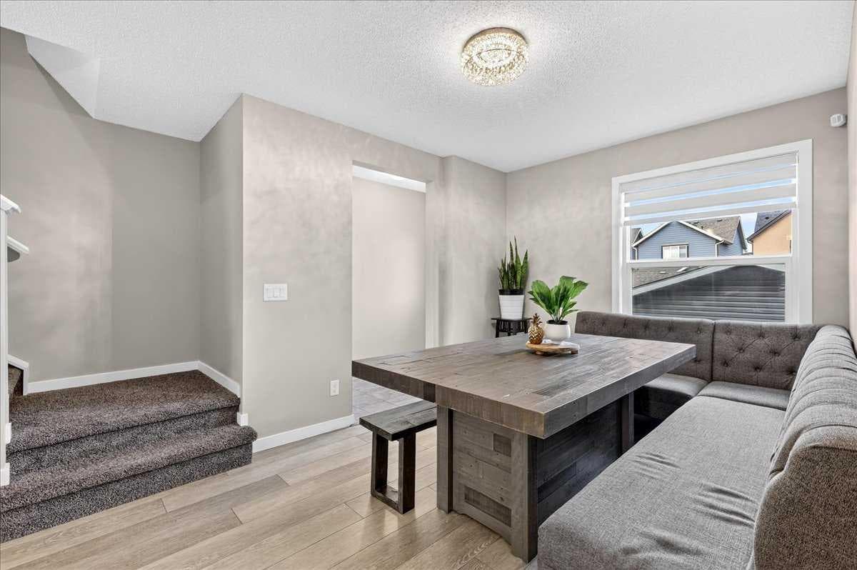 25 Masters Street SE