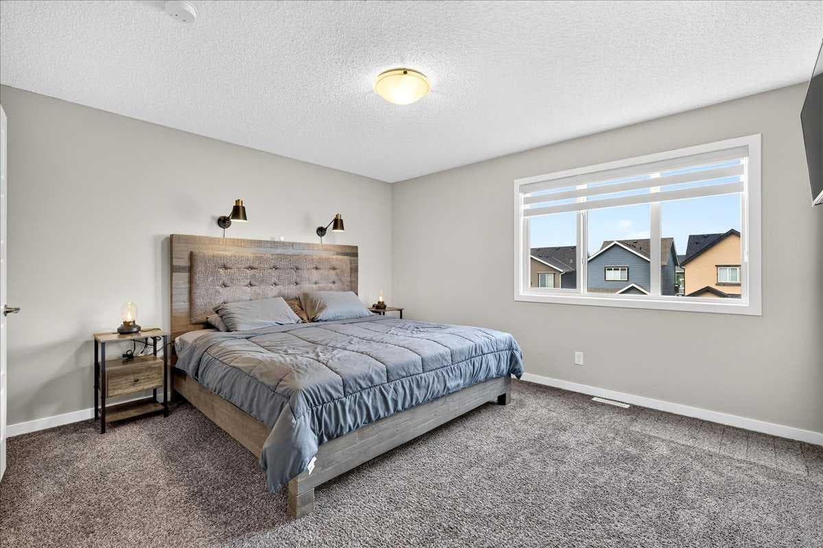 25 Masters Street SE