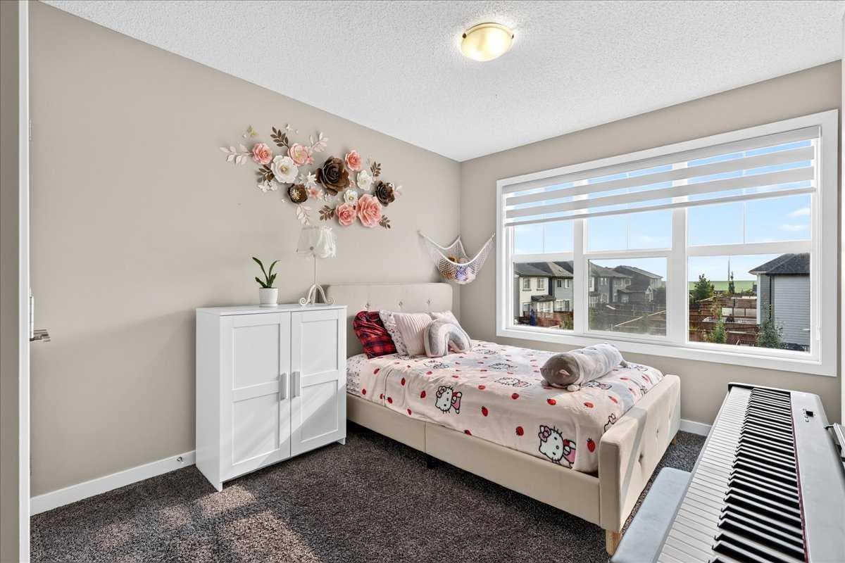 25 Masters Street SE