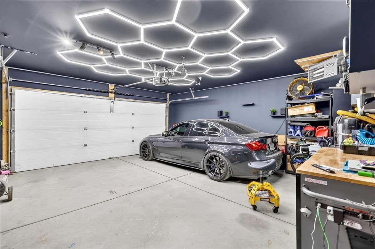 25 Masters Street SE