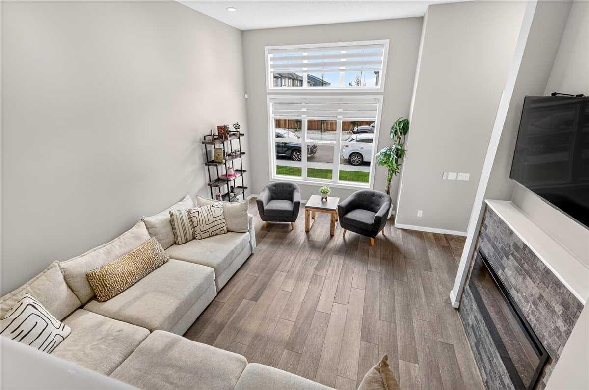 25 Masters Street SE