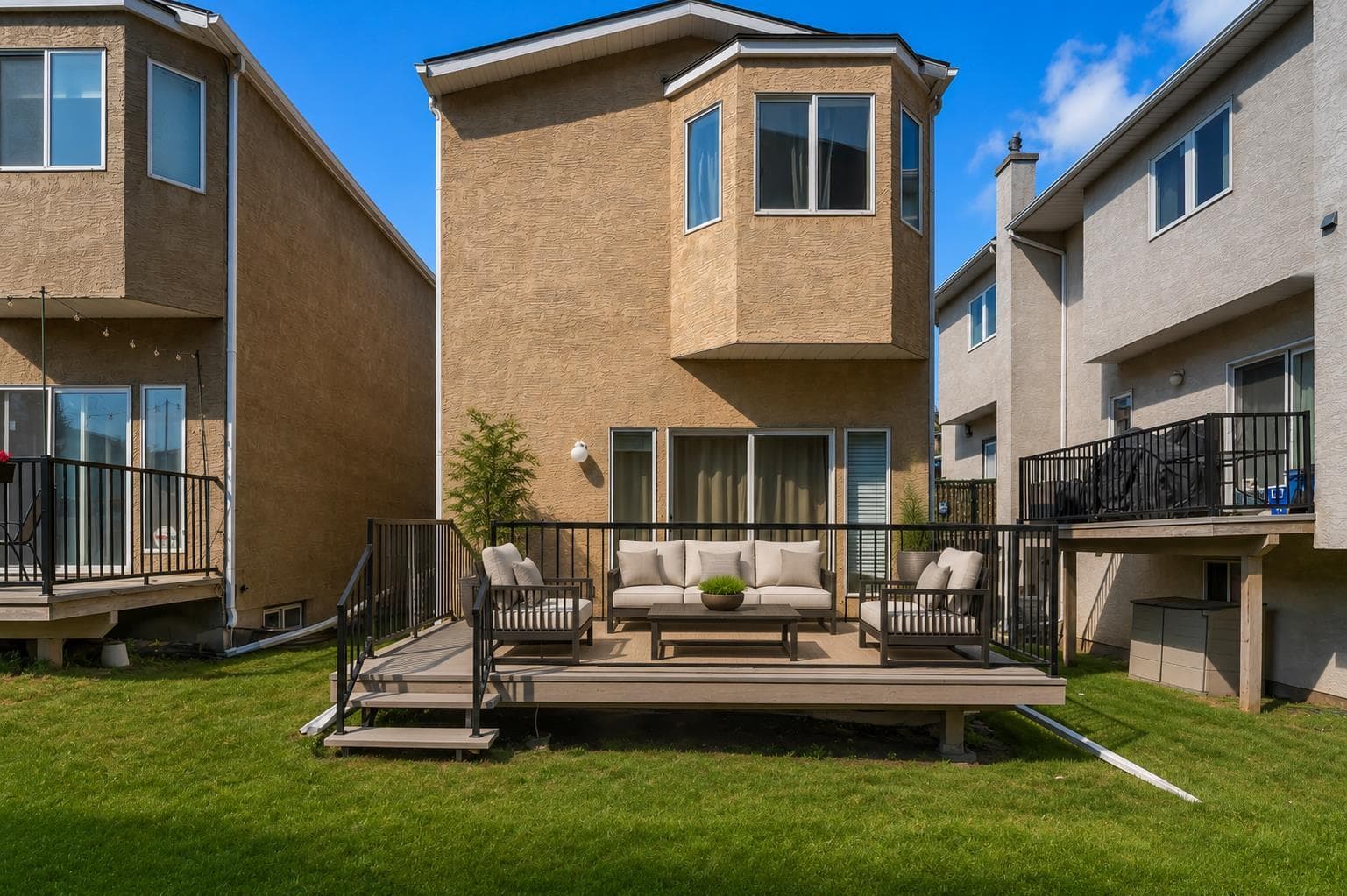 1707 23 Avenue SW