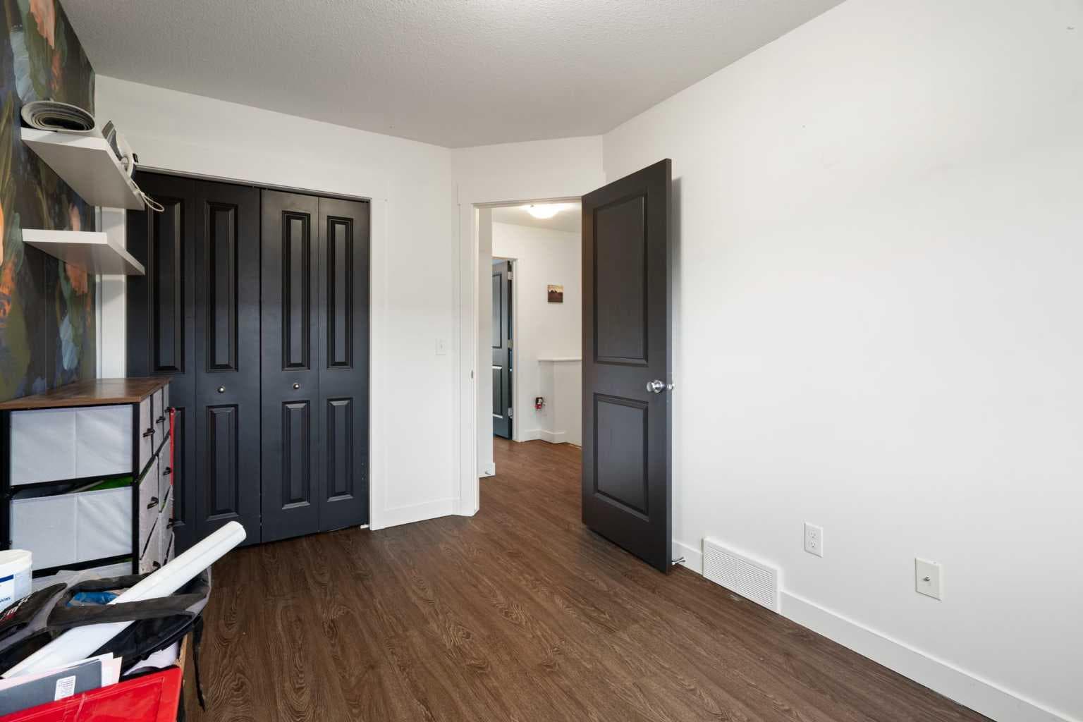 153 Rainbow Falls Manor W