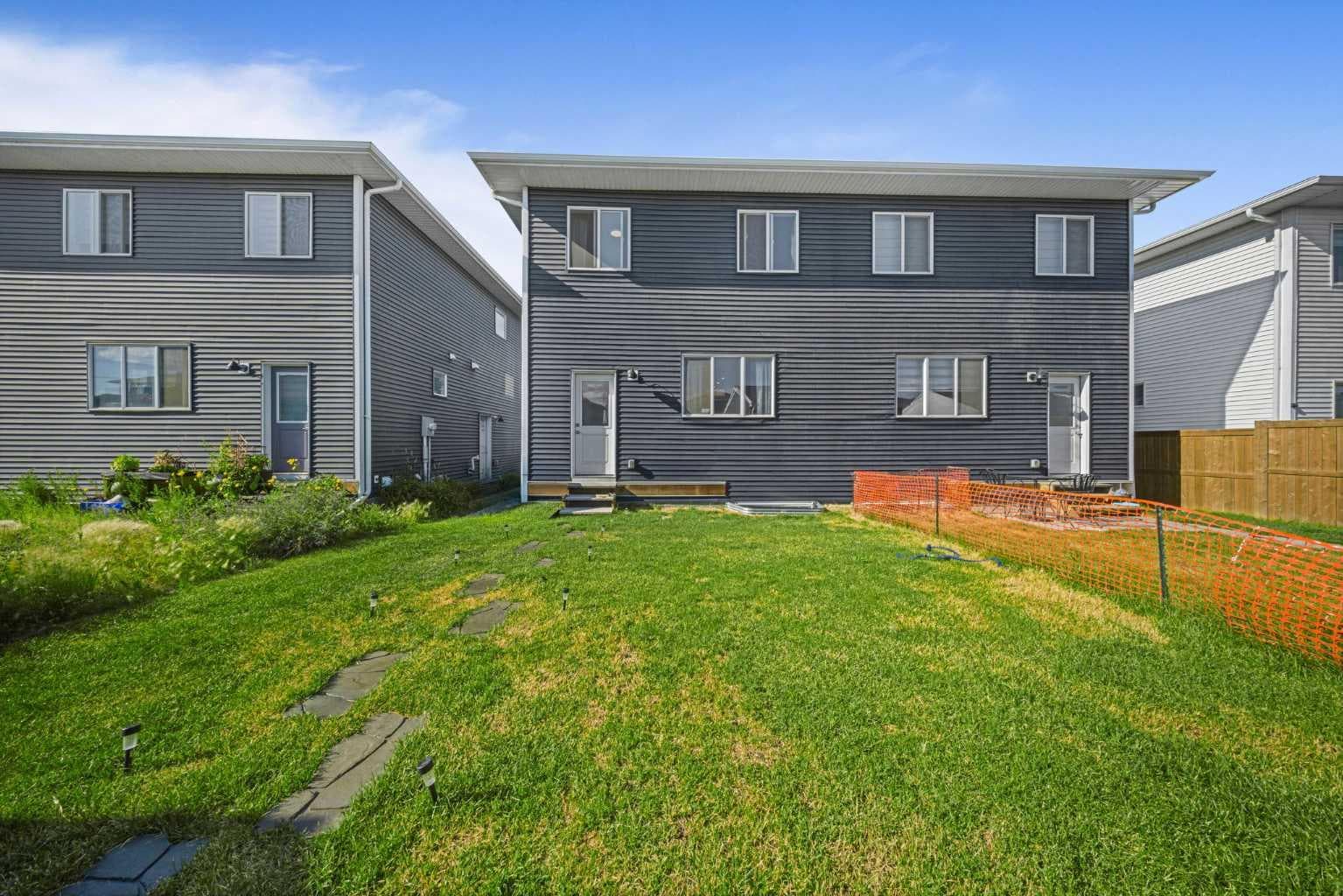 1044 West Lakeview Drive 