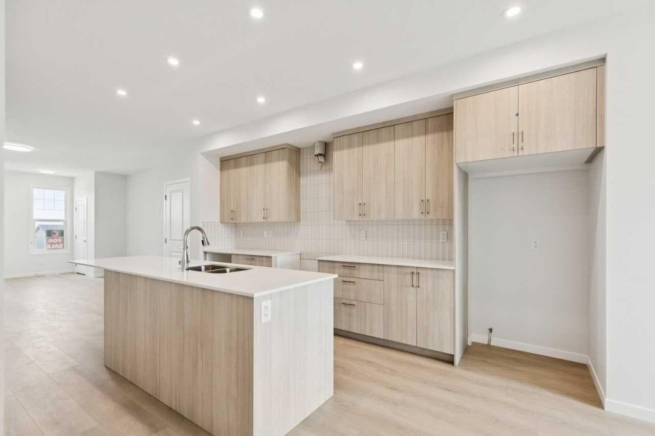 65 Aquila Terrace NW