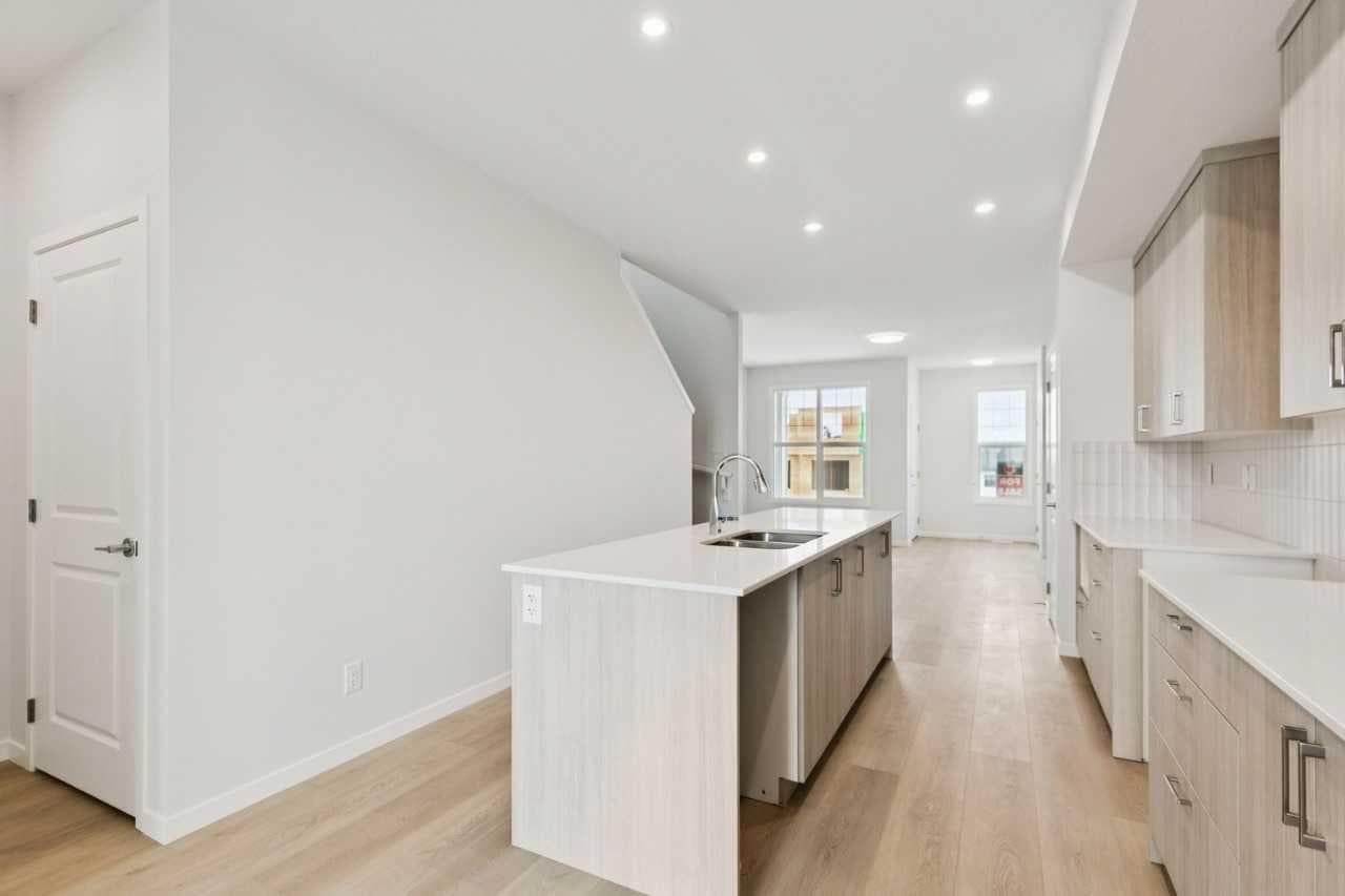 65 Aquila Terrace NW
