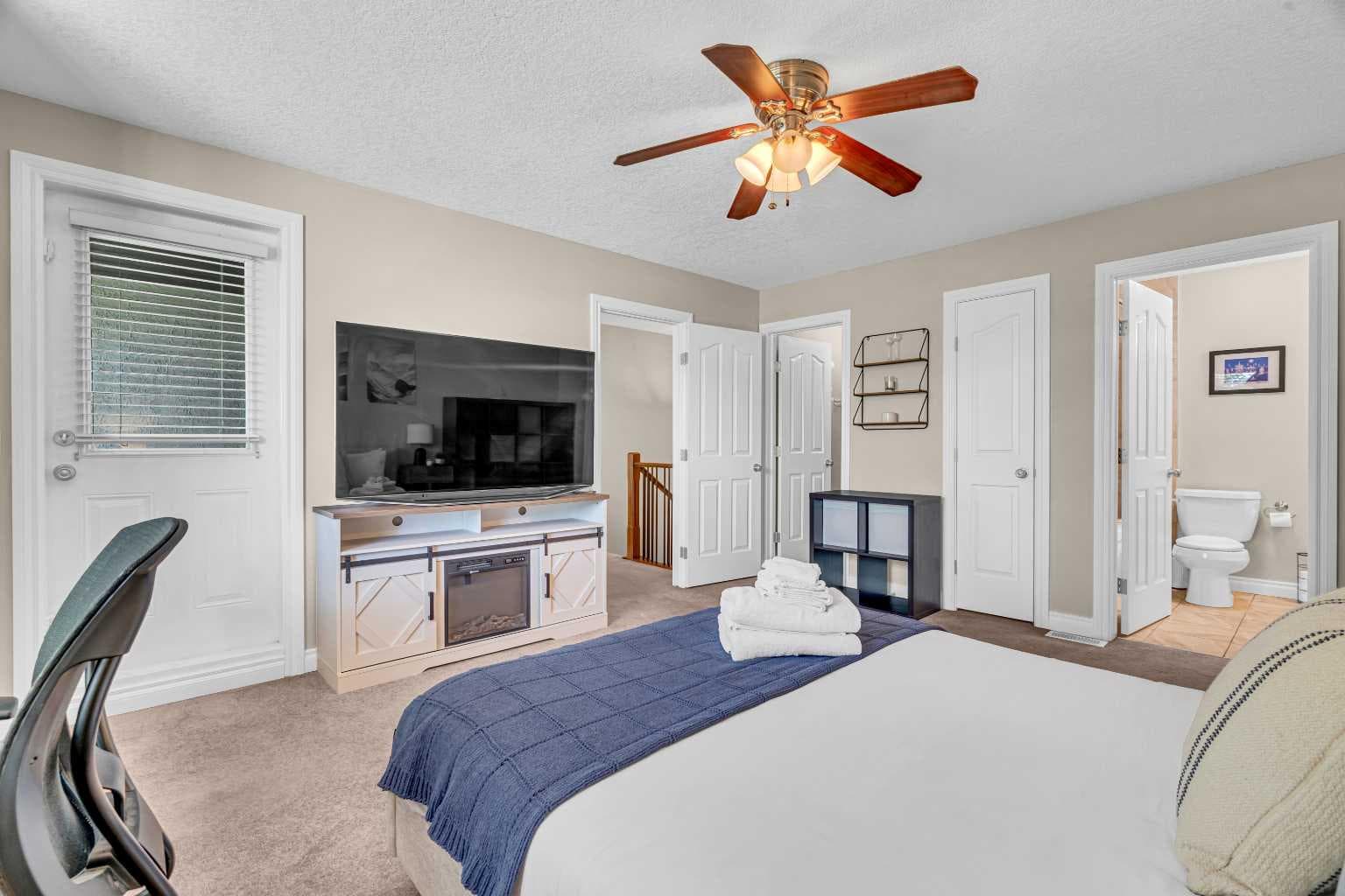 2, 821 Mcdougall Road NE