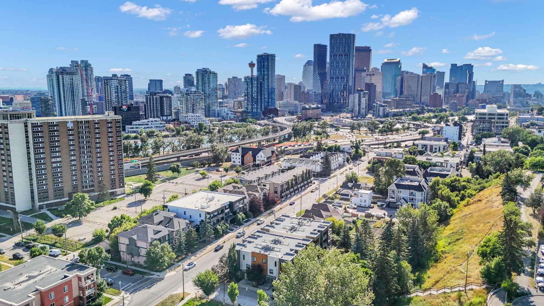 2, 821 Mcdougall Road NE