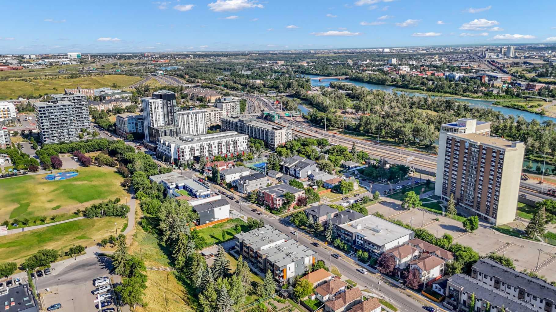 2, 821 Mcdougall Road NE