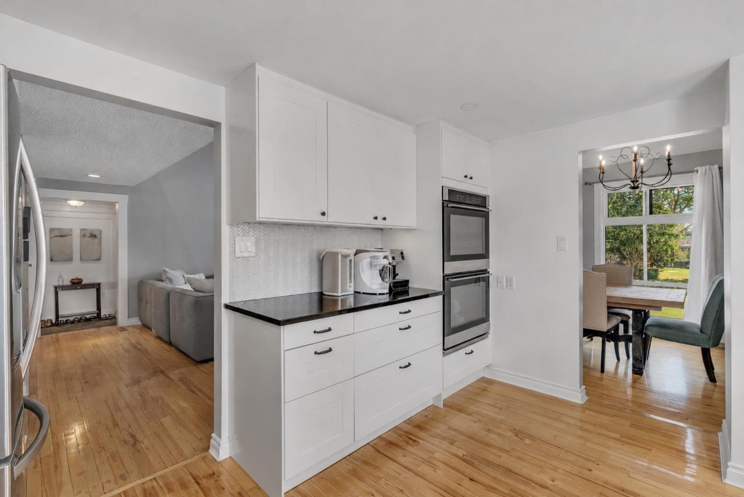 12 Oakvale Place SW