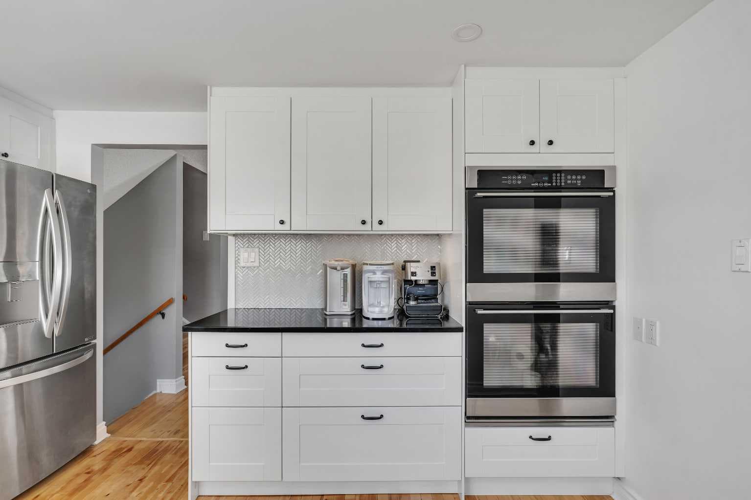12 Oakvale Place SW