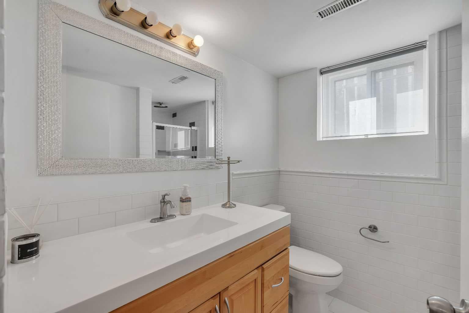 12 Oakvale Place SW