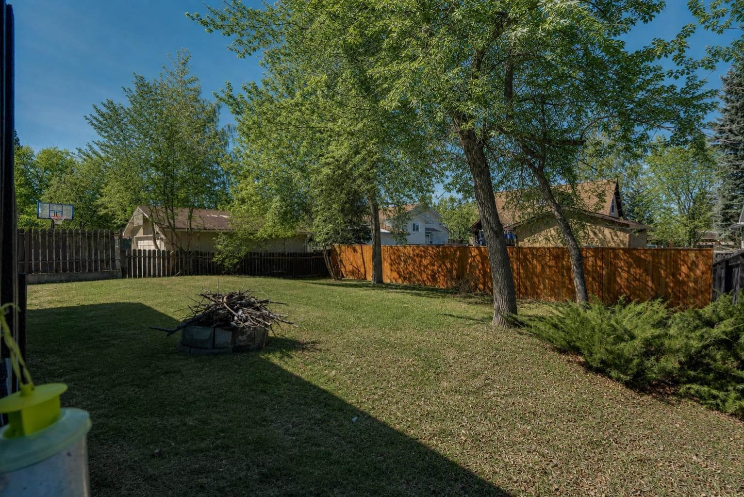 12 Oakvale Place SW