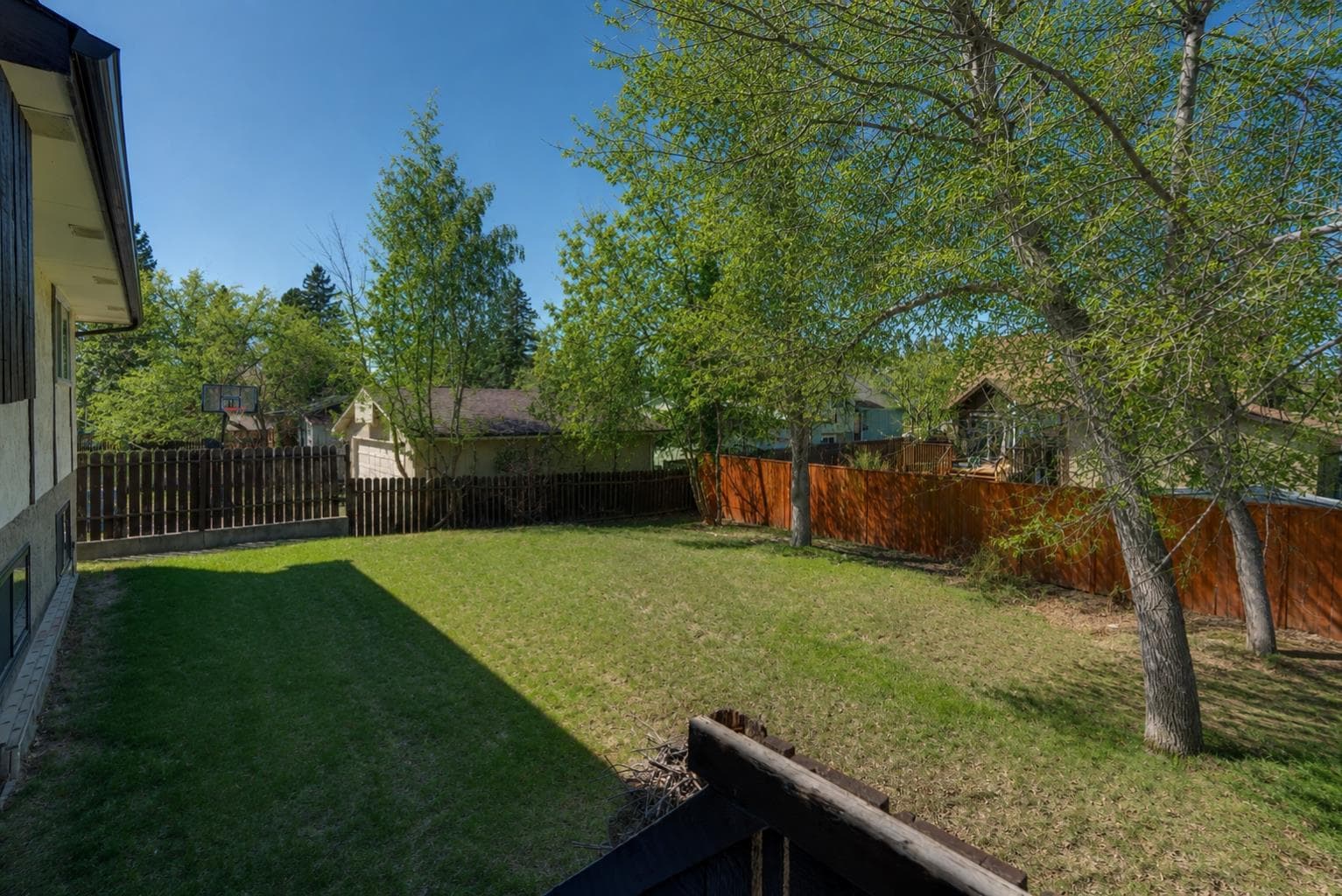 12 Oakvale Place SW
