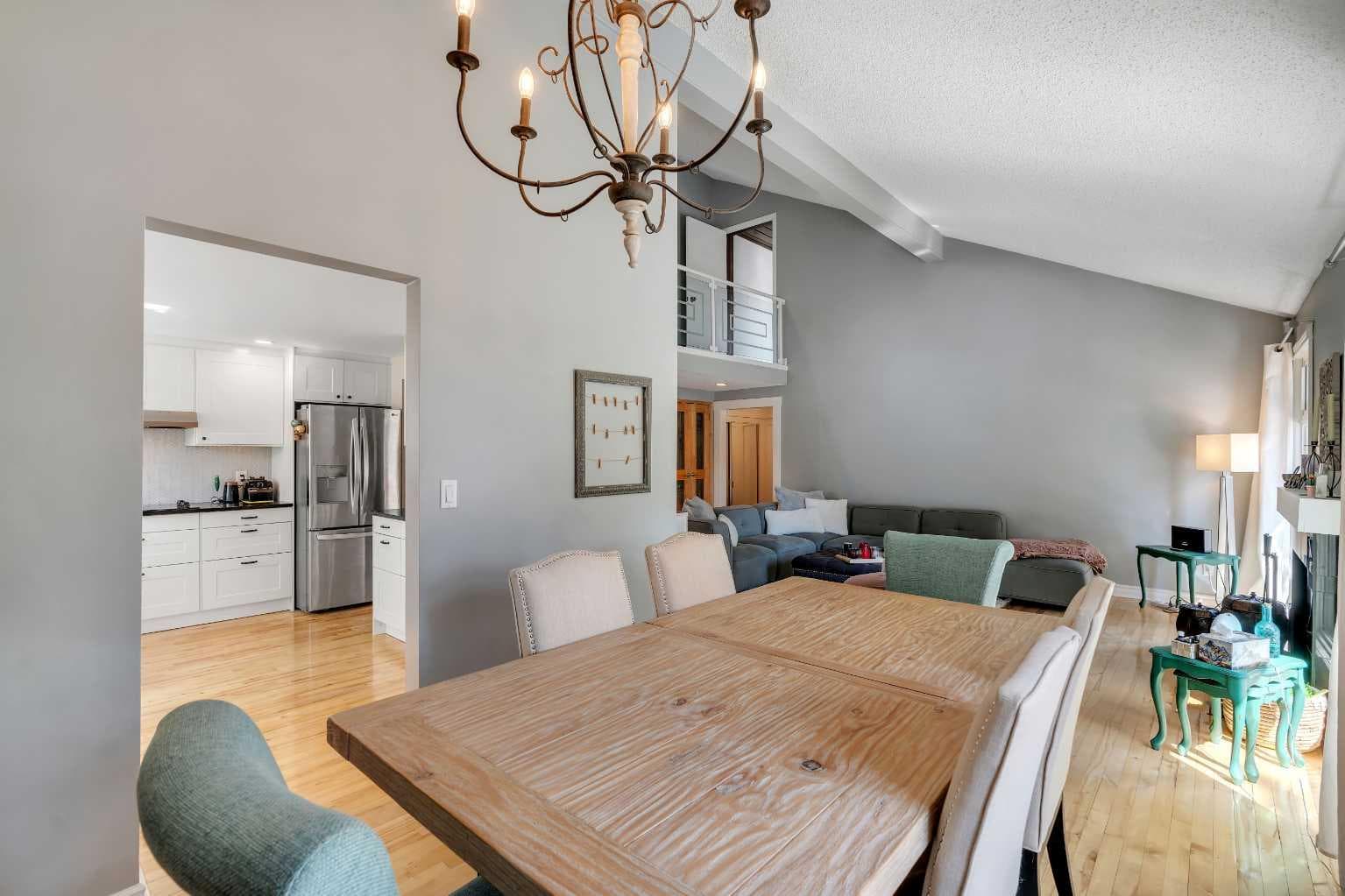 12 Oakvale Place SW