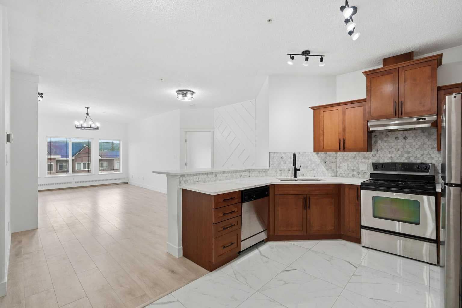 531, 30 Discovery Ridge Close SW
