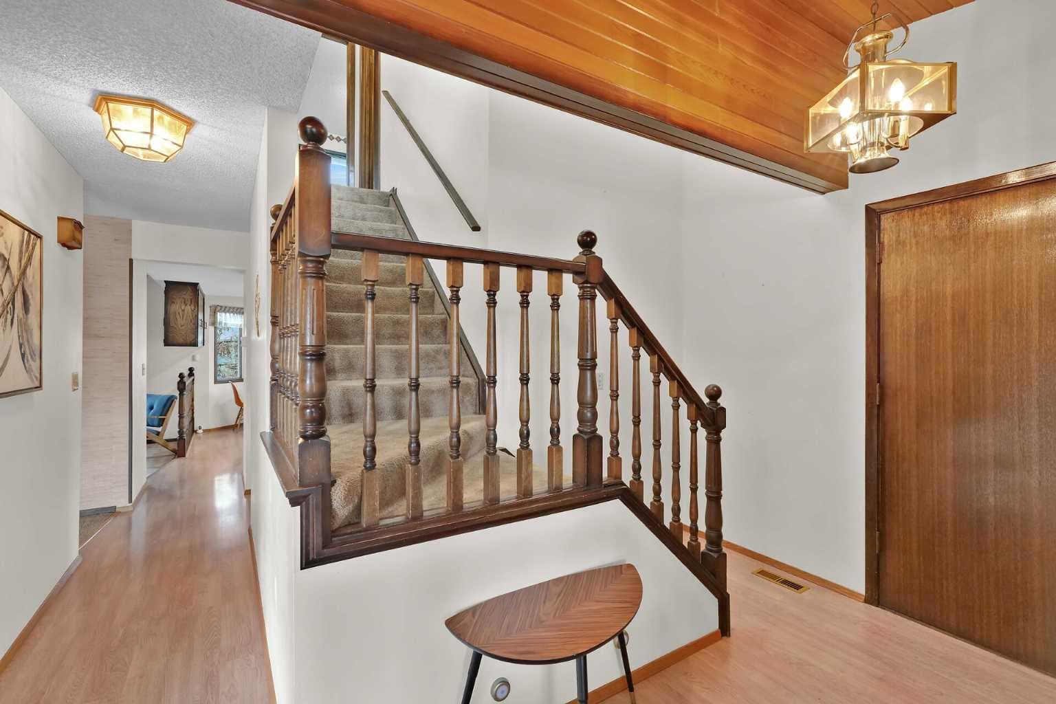 60 Beddington Drive NE