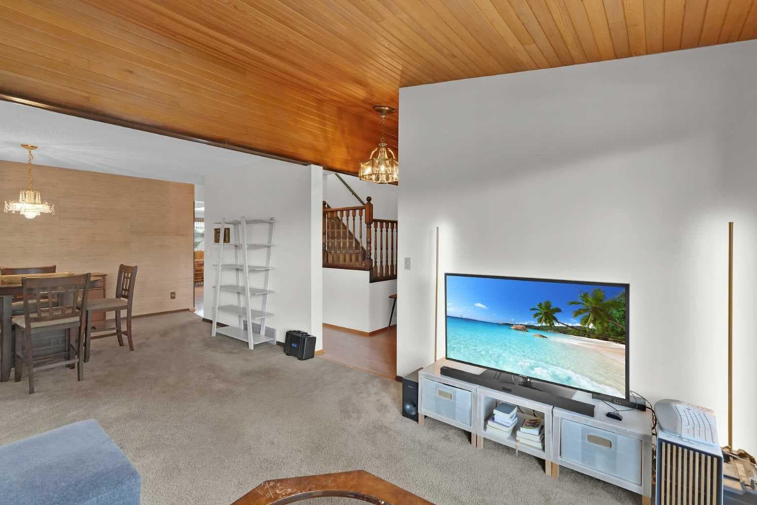 60 Beddington Drive NE