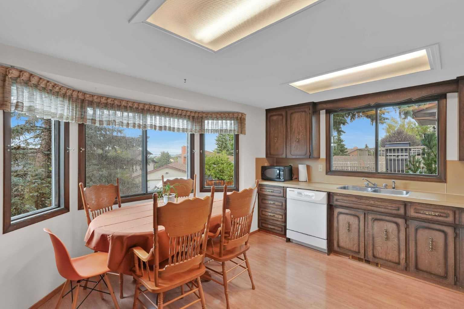 60 Beddington Drive NE