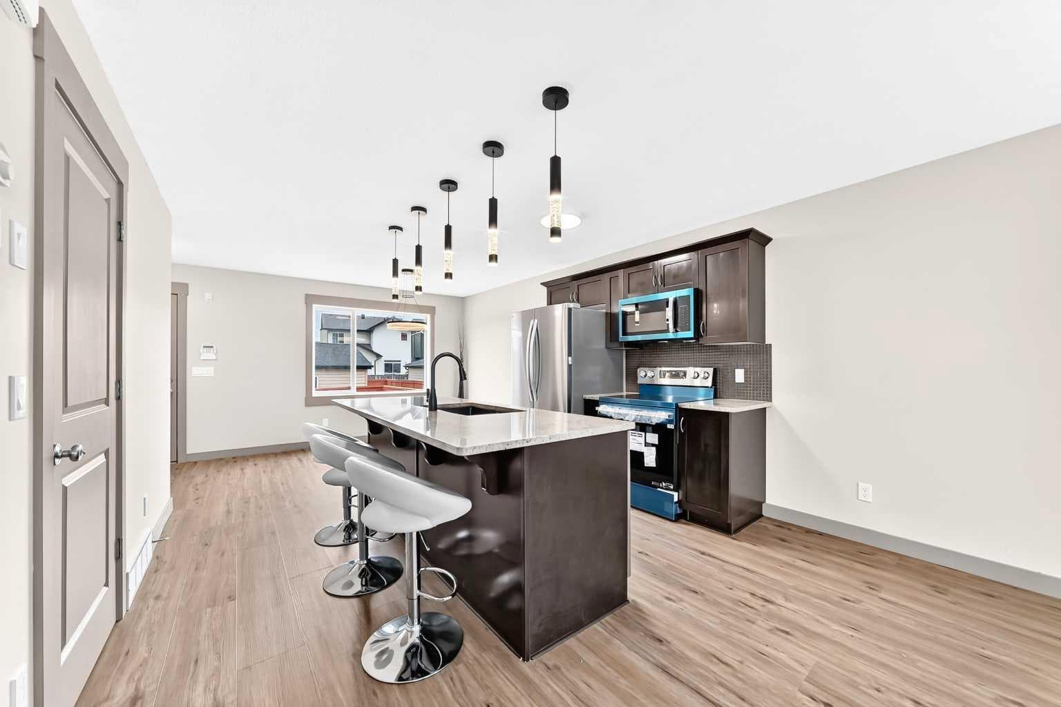 321 Skyview Ranch Drive NE