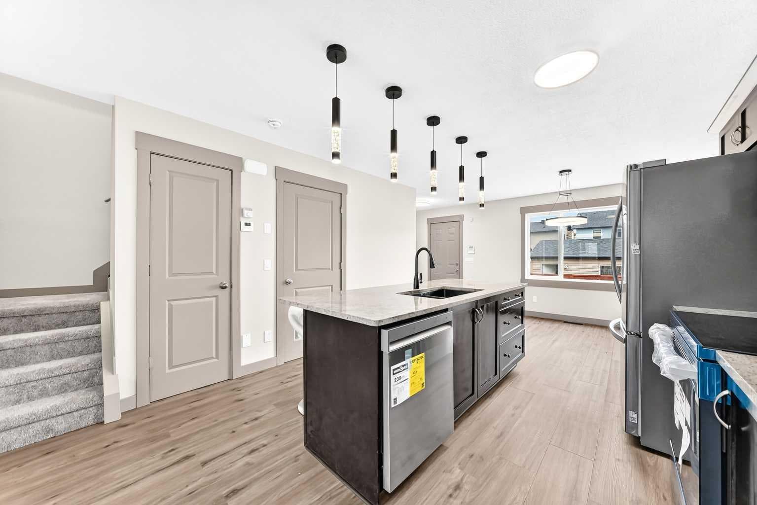 321 Skyview Ranch Drive NE