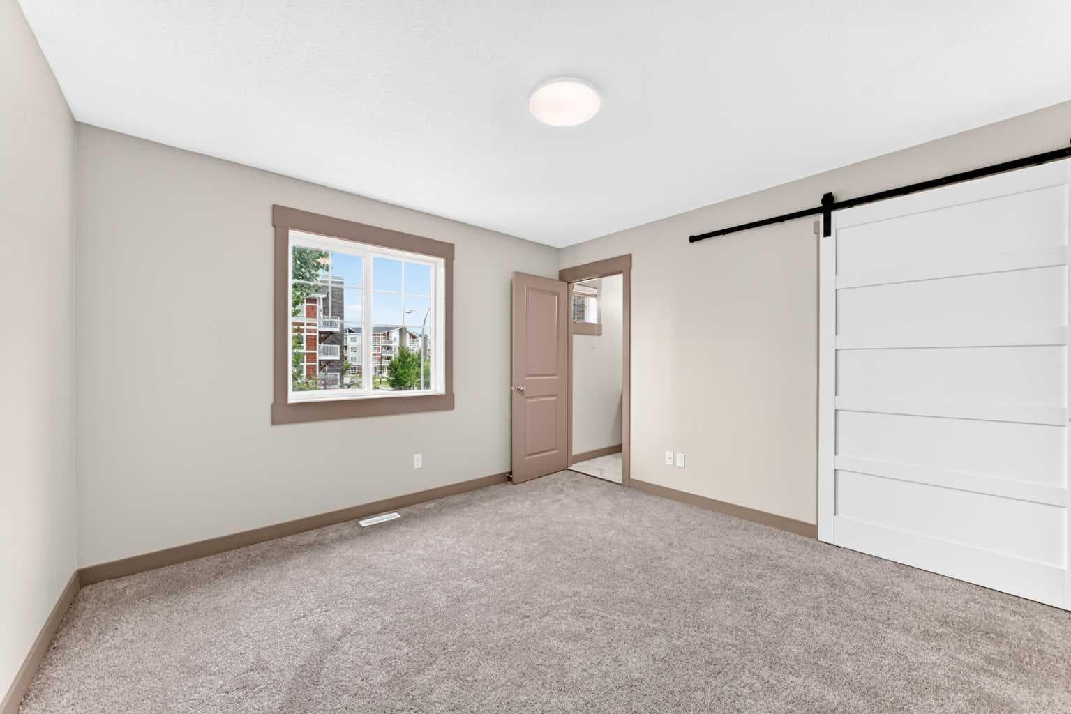 321 Skyview Ranch Drive NE