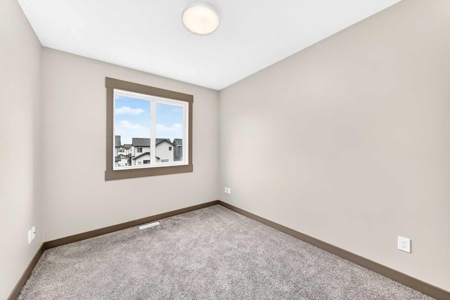 321 Skyview Ranch Drive NE