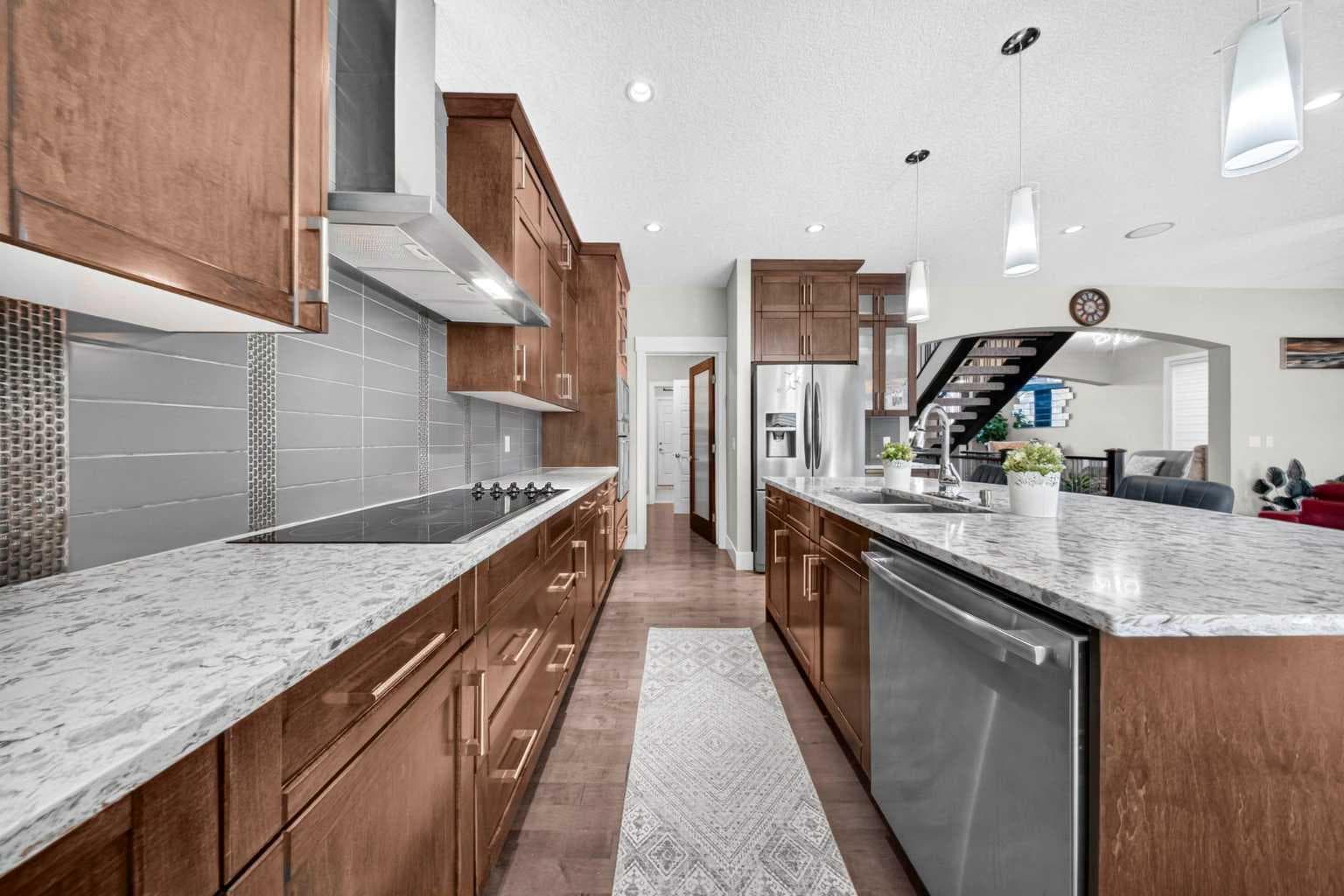 160 Kinniburgh Circle 
