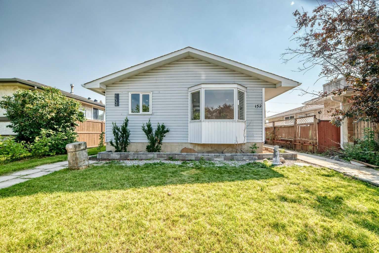 152 Maranda Close NE