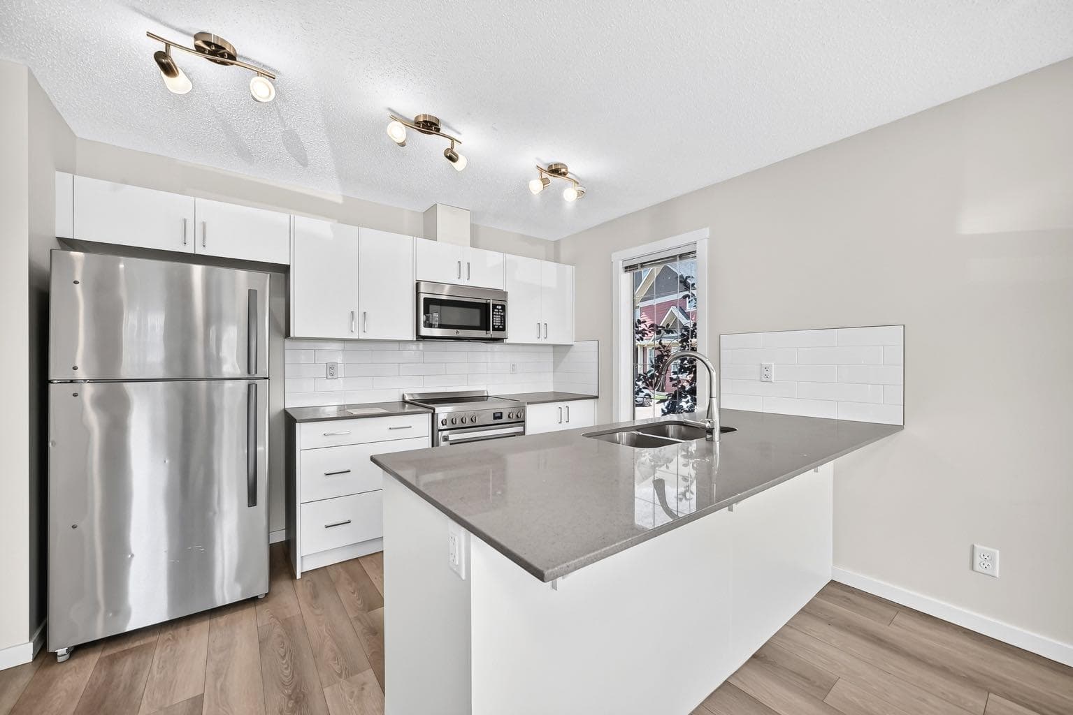 428 Cranbrook Square SE