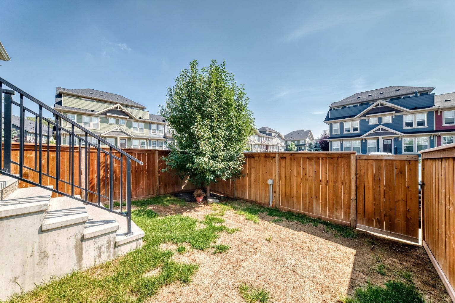 428 Cranbrook Square SE