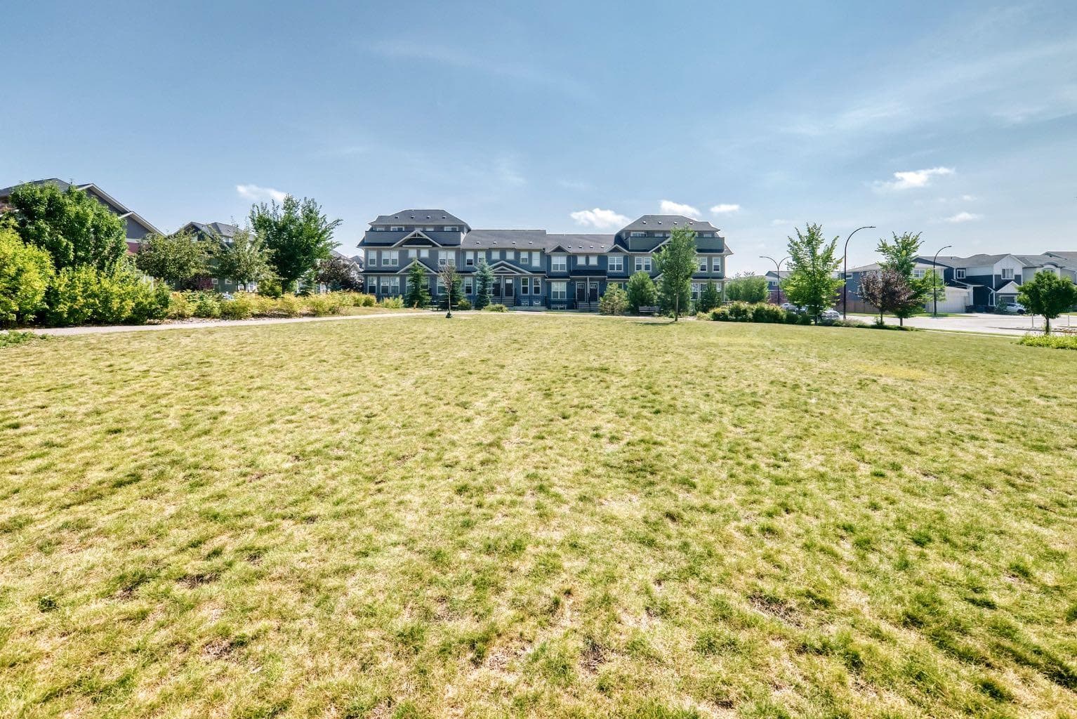 428 Cranbrook Square SE