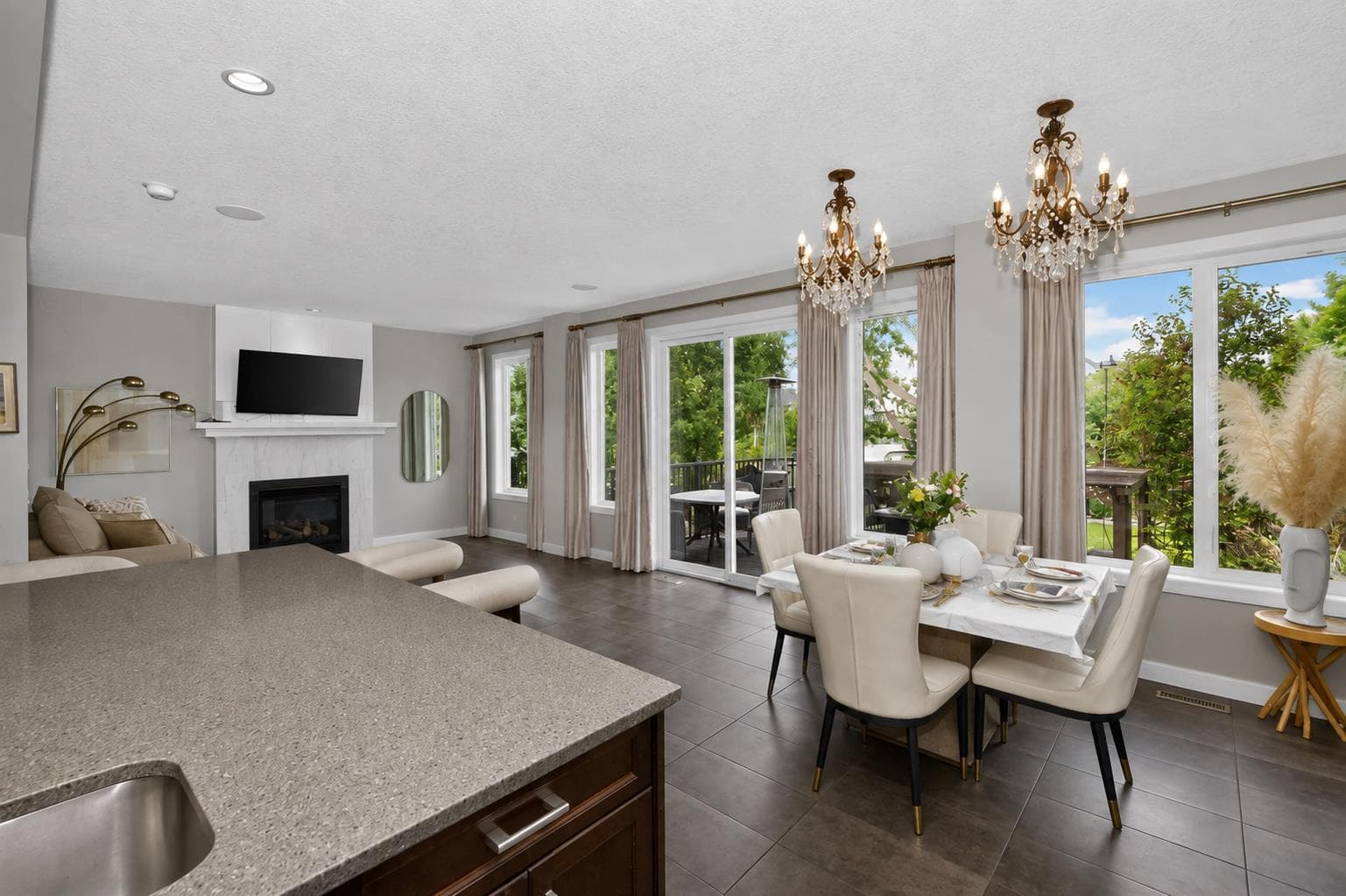 244 Mahogany Bay SE