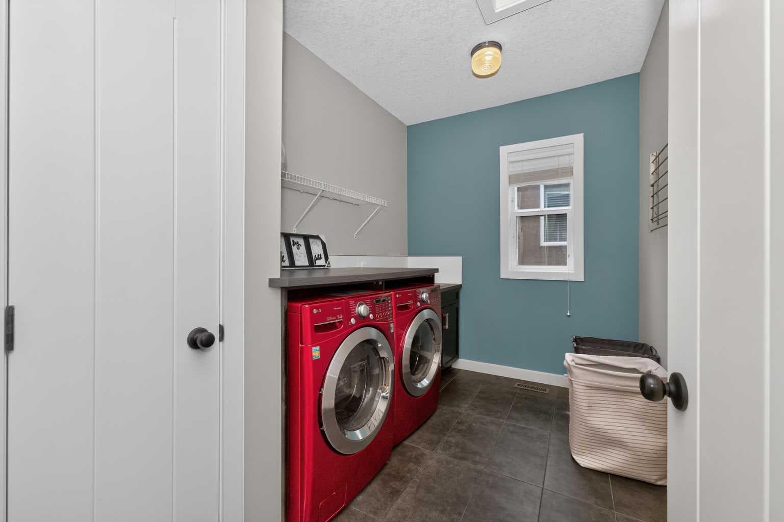 244 Mahogany Bay SE