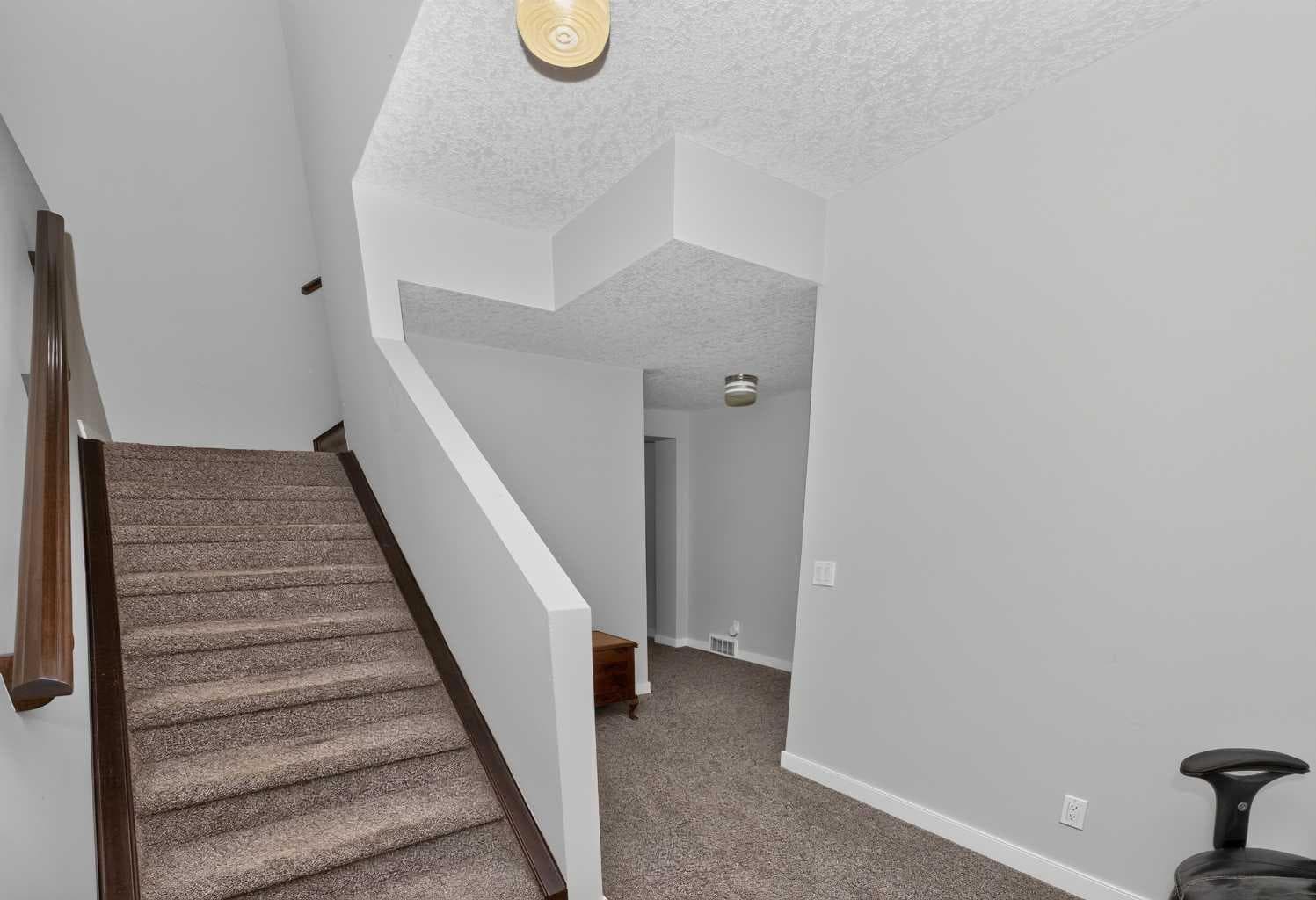 244 Mahogany Bay SE