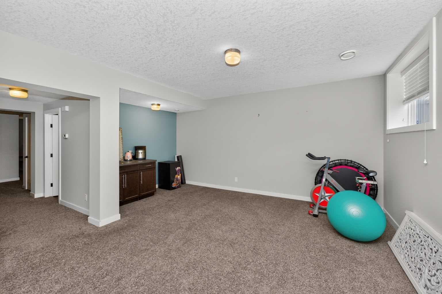 244 Mahogany Bay SE