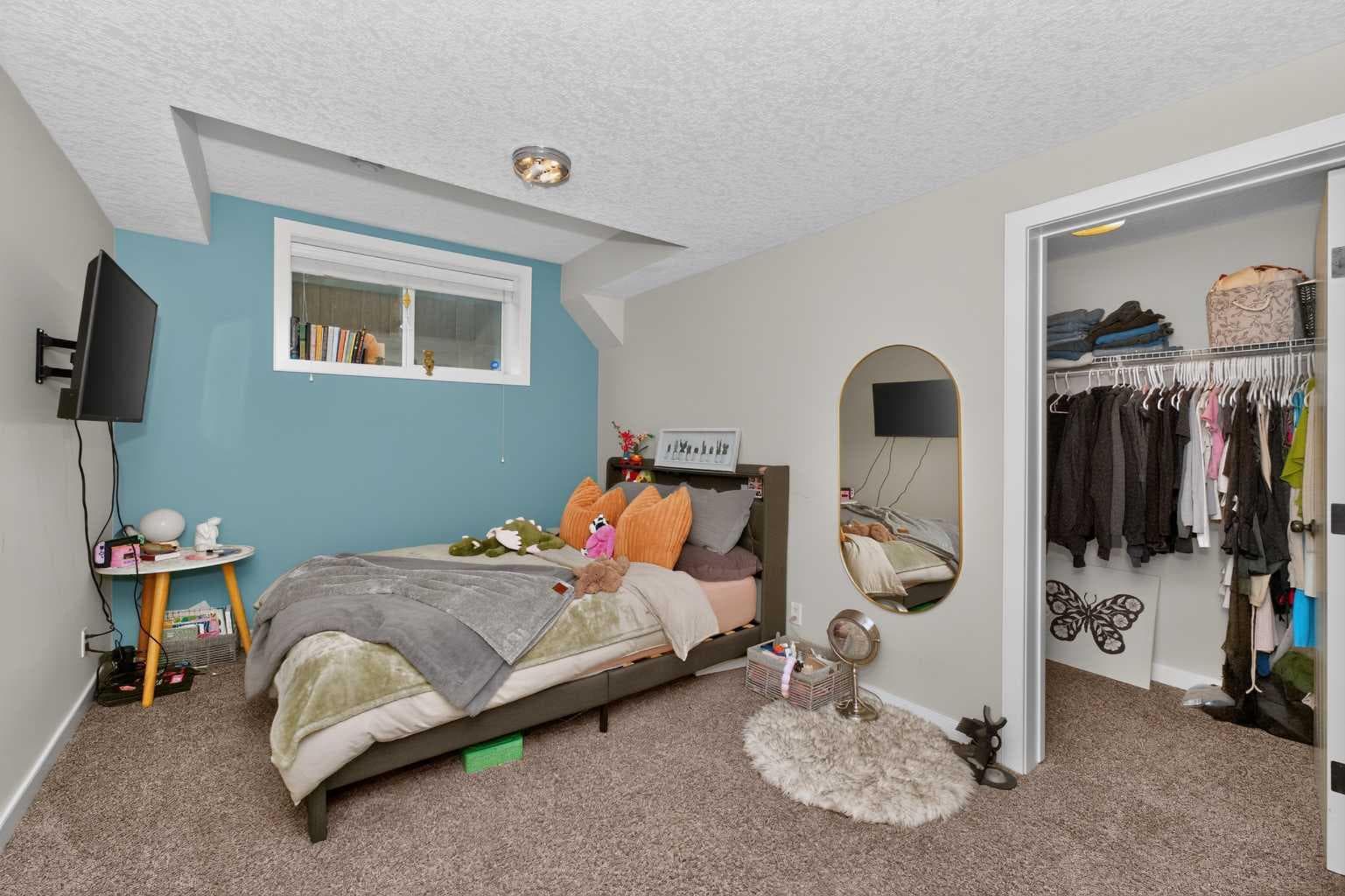 244 Mahogany Bay SE