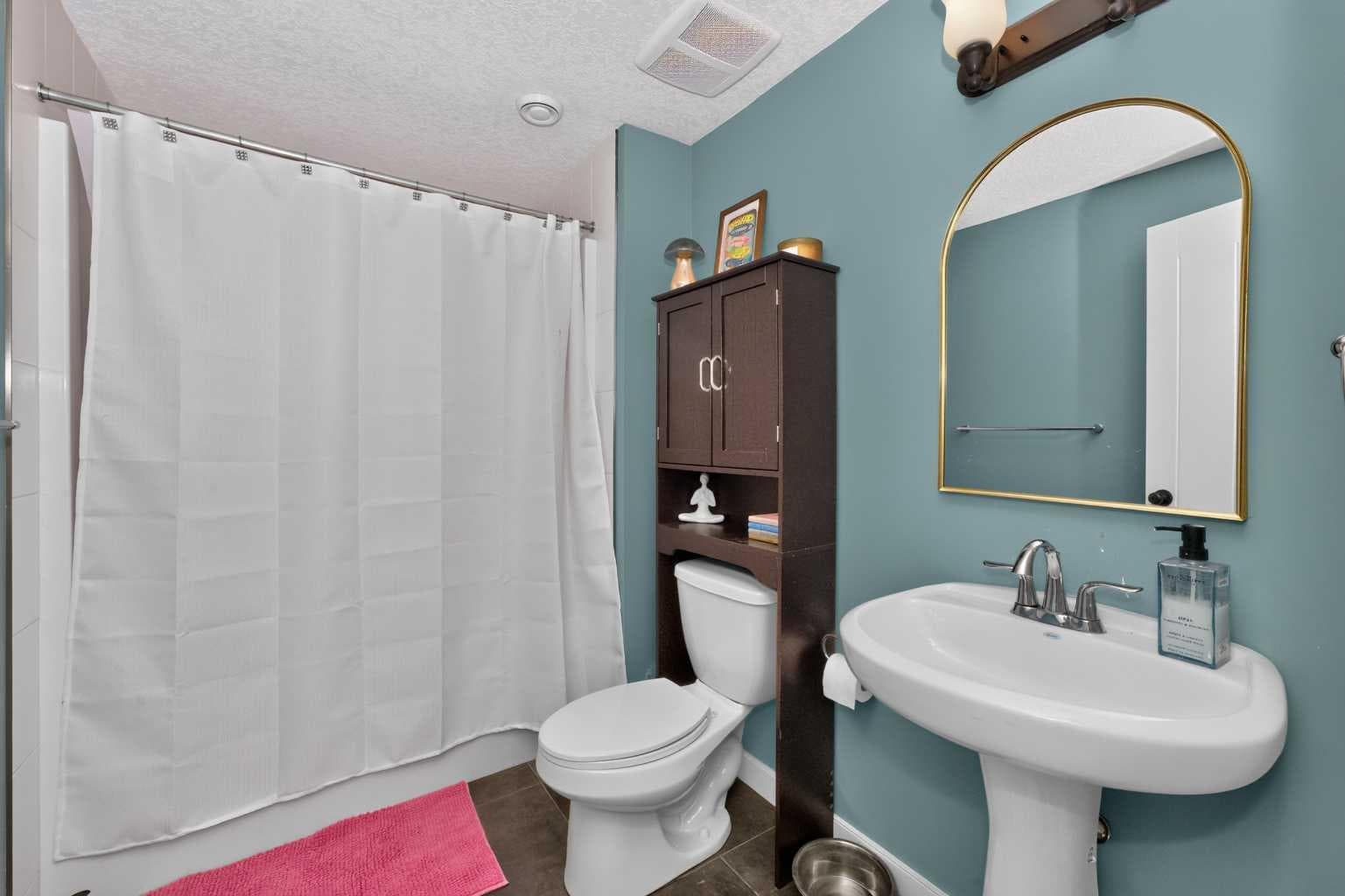 244 Mahogany Bay SE