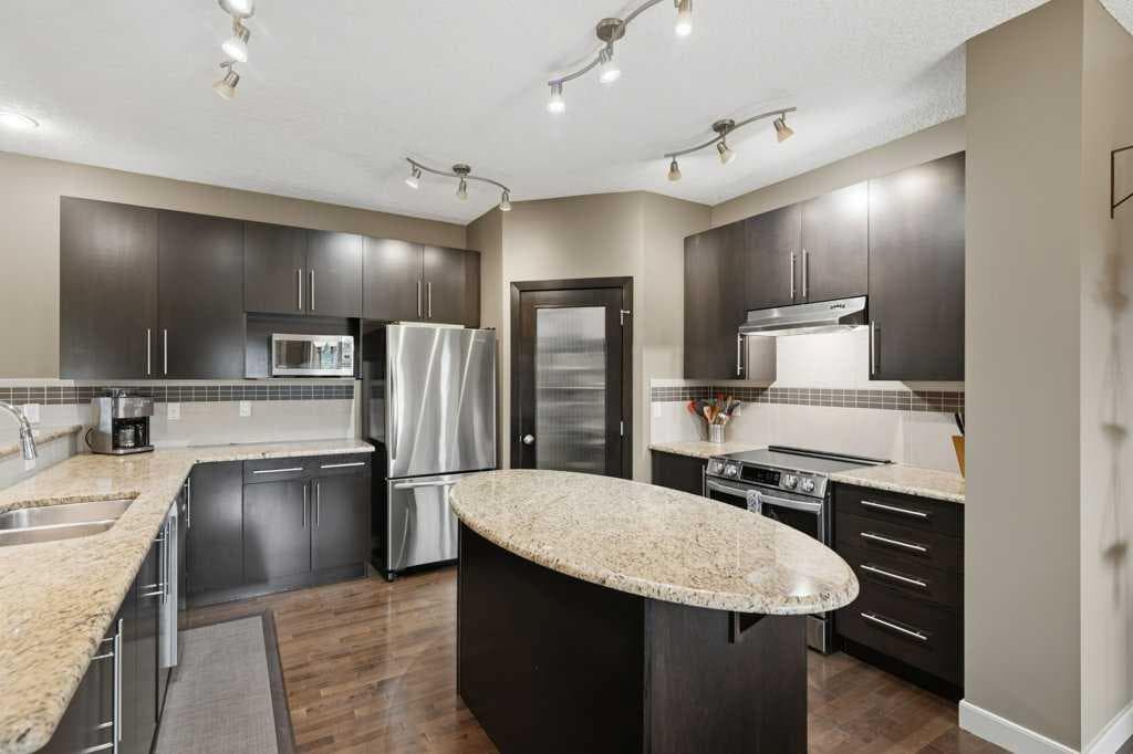 69 Everhollow Avenue SW