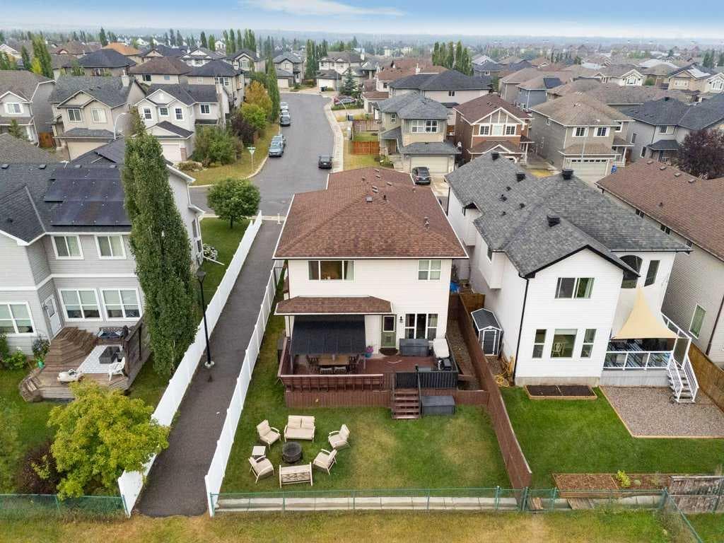 69 Everhollow Avenue SW