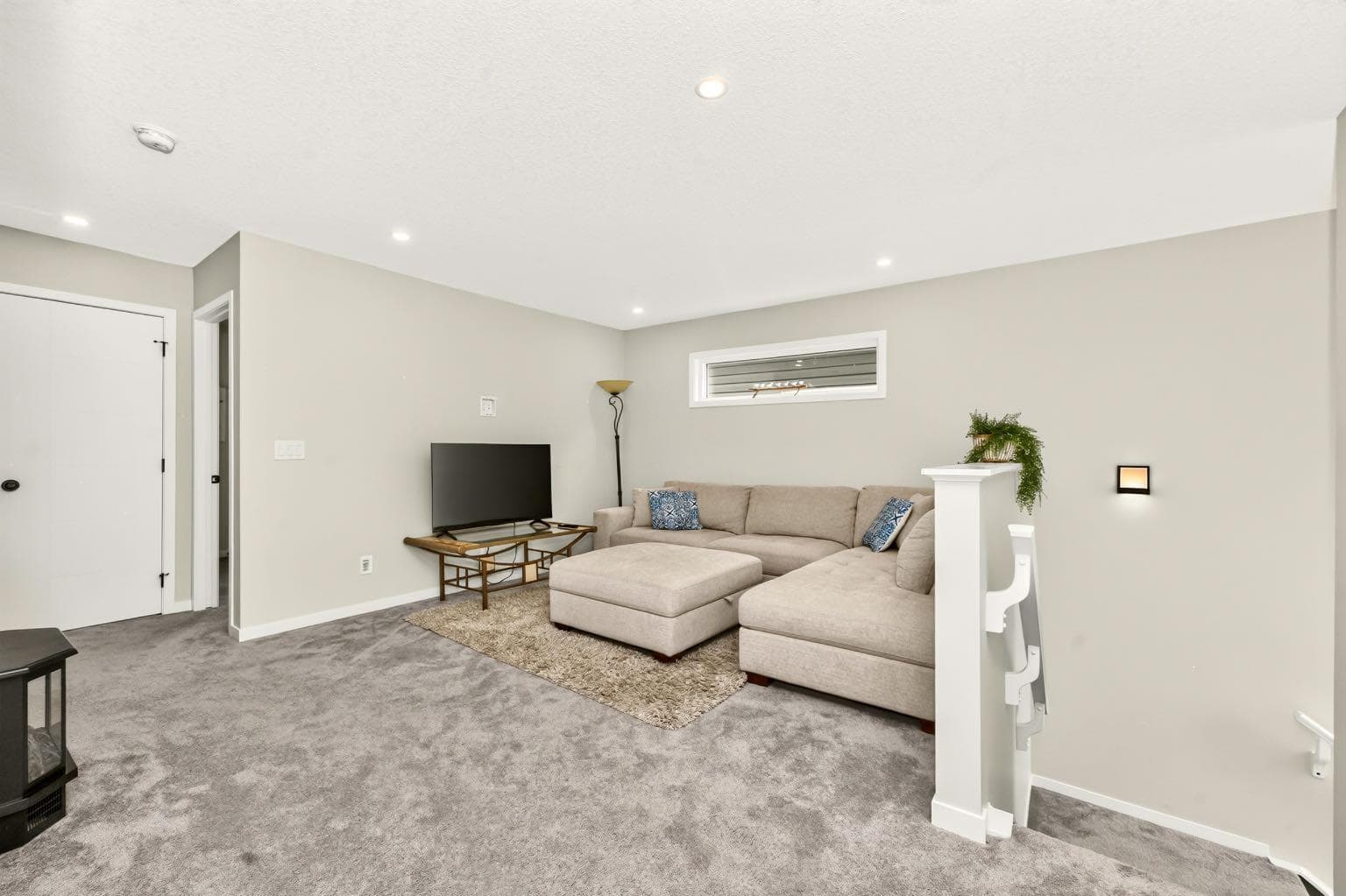23 Lucas Boulevard NW