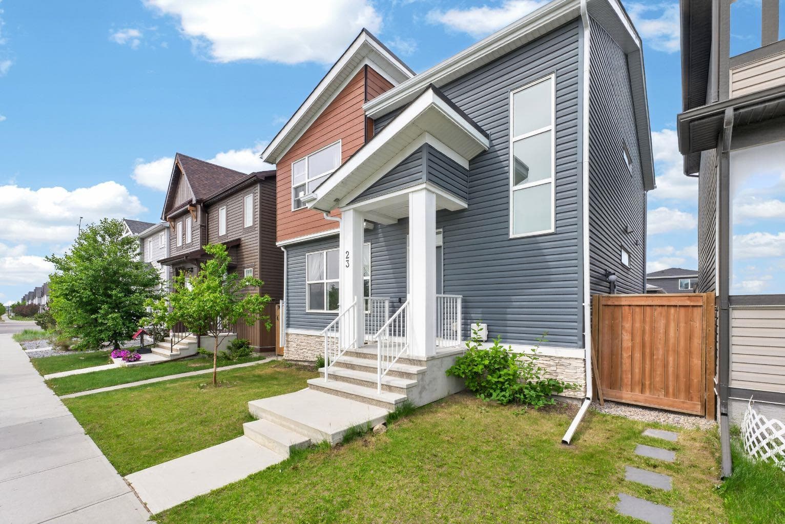 23 Lucas Boulevard NW