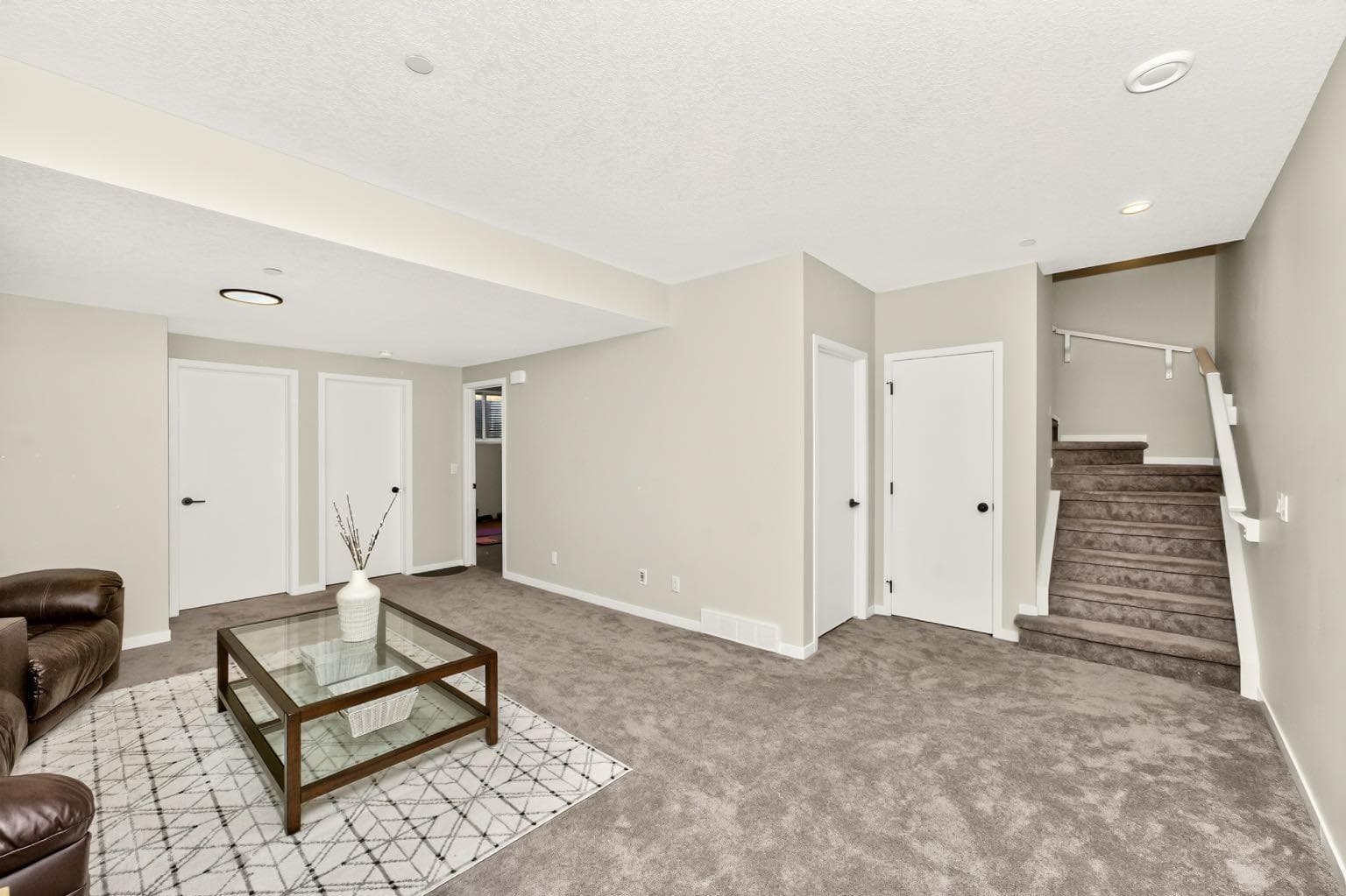 23 Lucas Boulevard NW