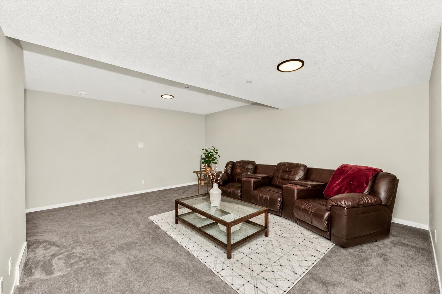 23 Lucas Boulevard NW