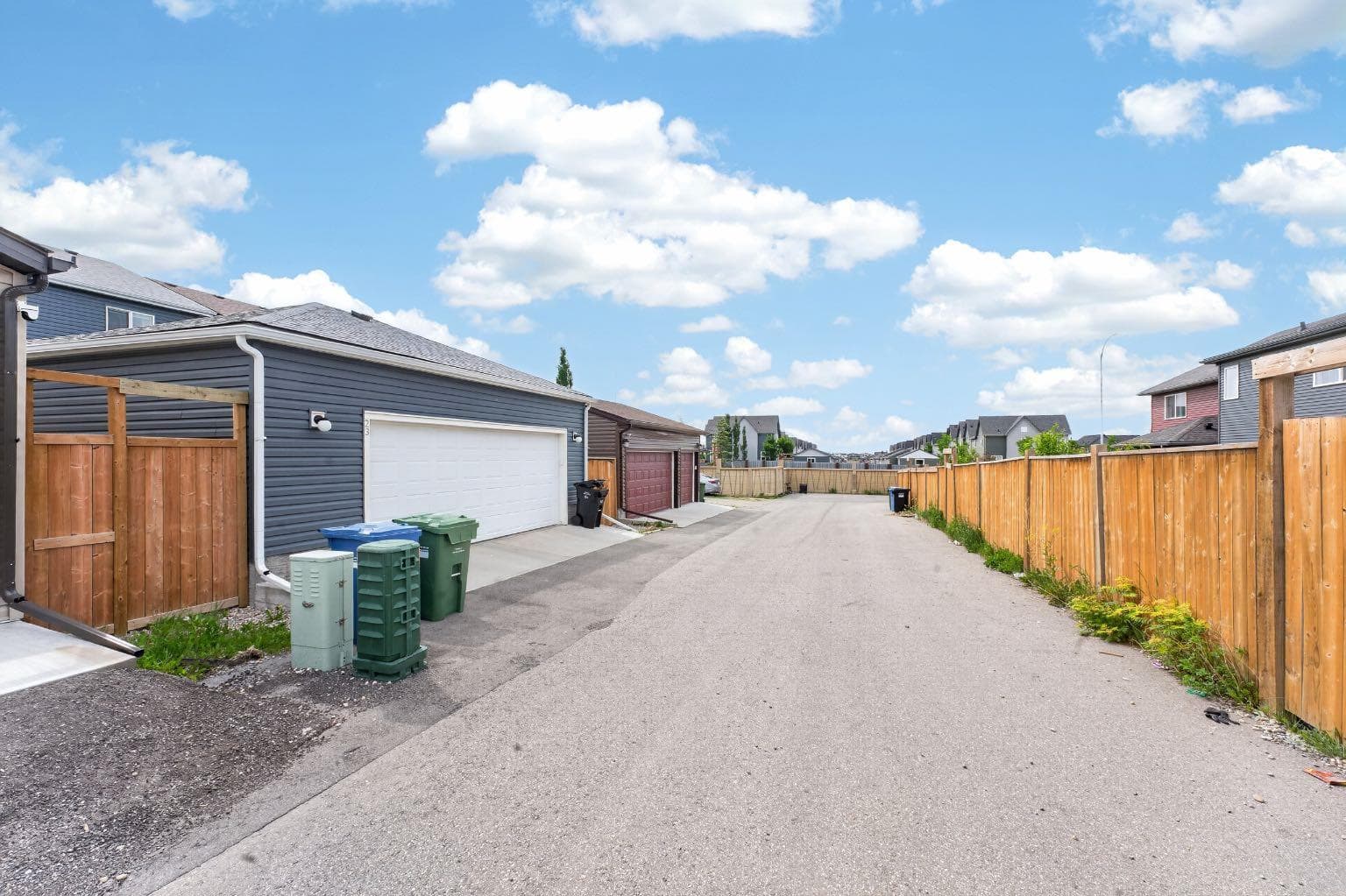 23 Lucas Boulevard NW