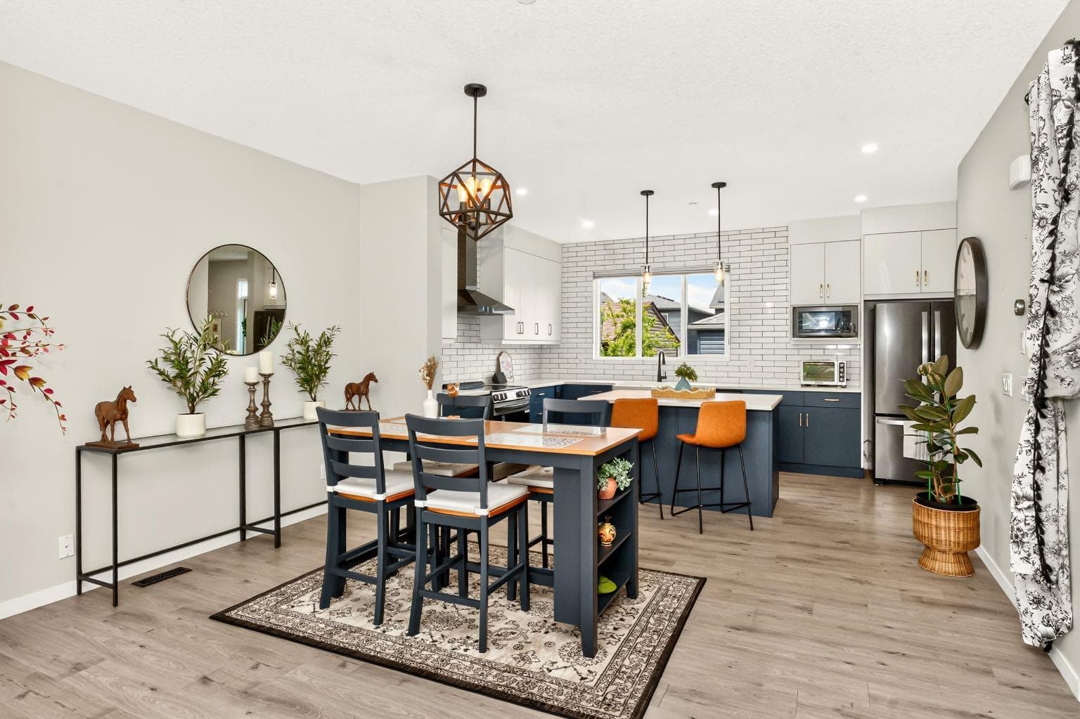 23 Lucas Boulevard NW