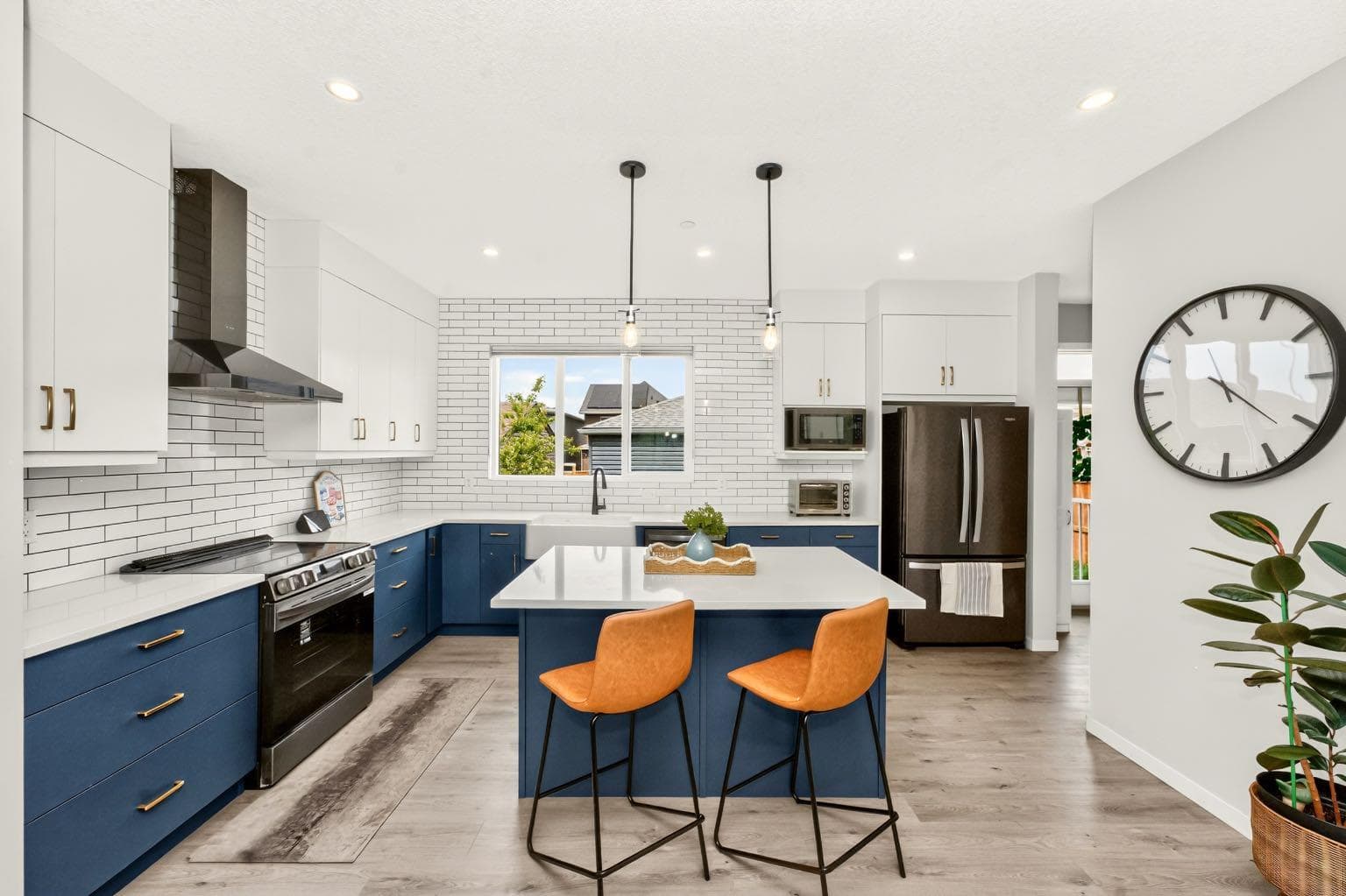 23 Lucas Boulevard NW