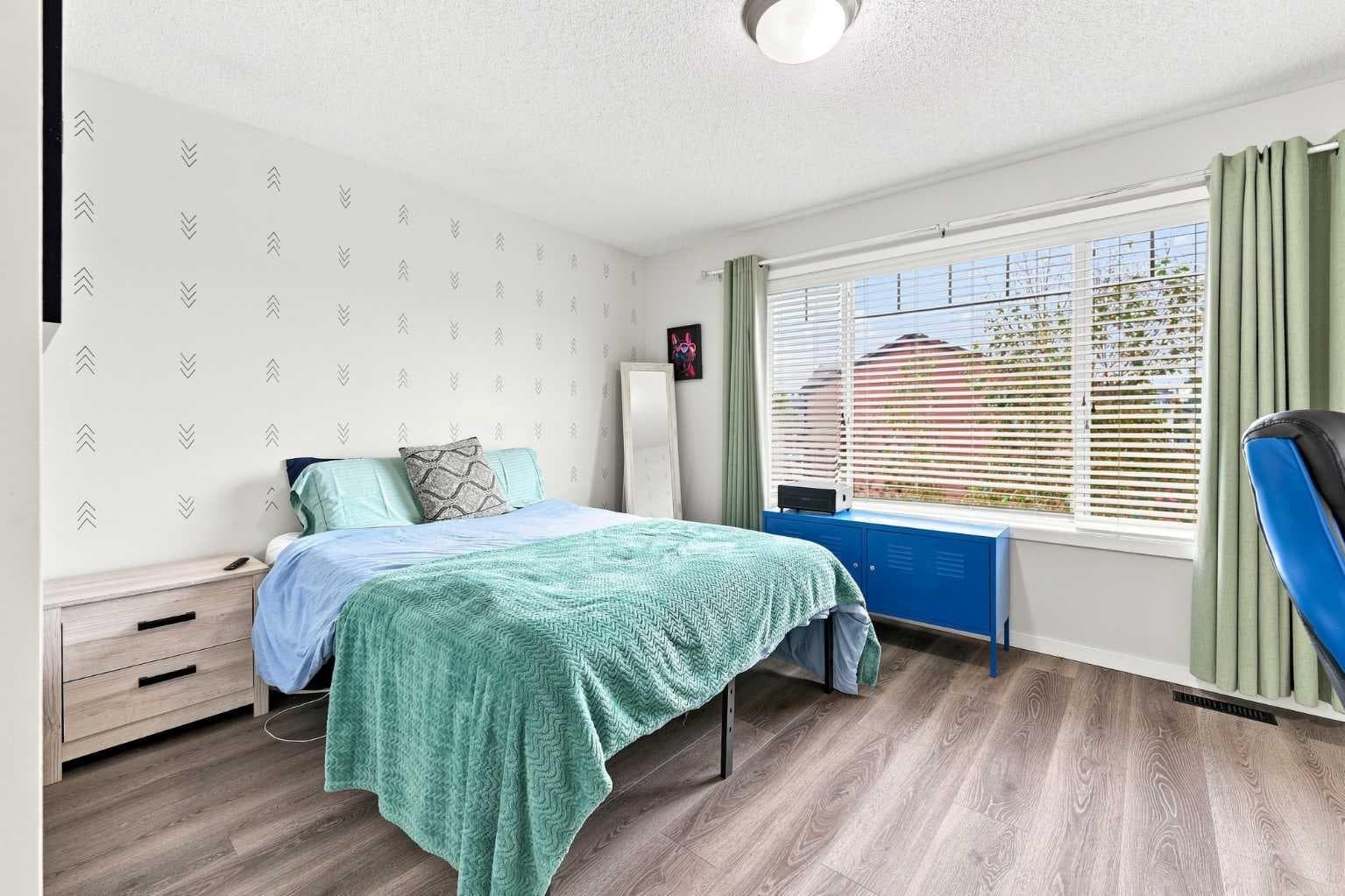 106 Autumn Crescent SE