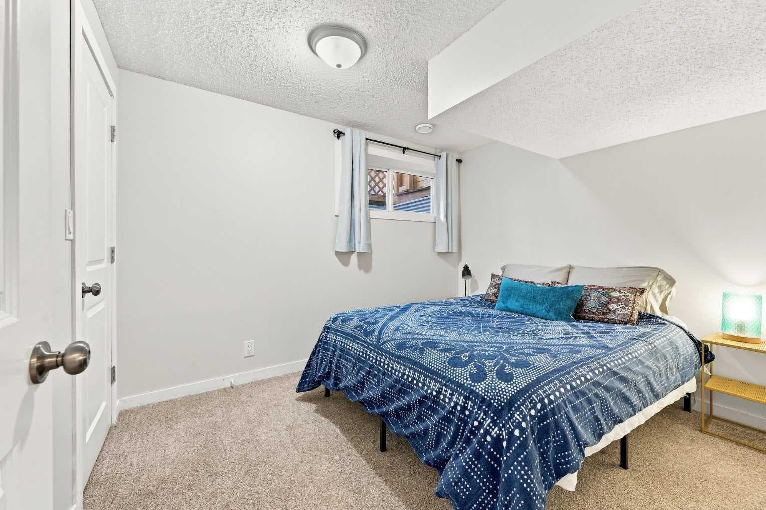 106 Autumn Crescent SE
